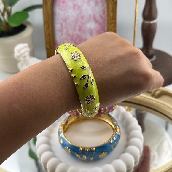 Green Floral Hand Painted Enamel Bangle - Picture 6 of 13